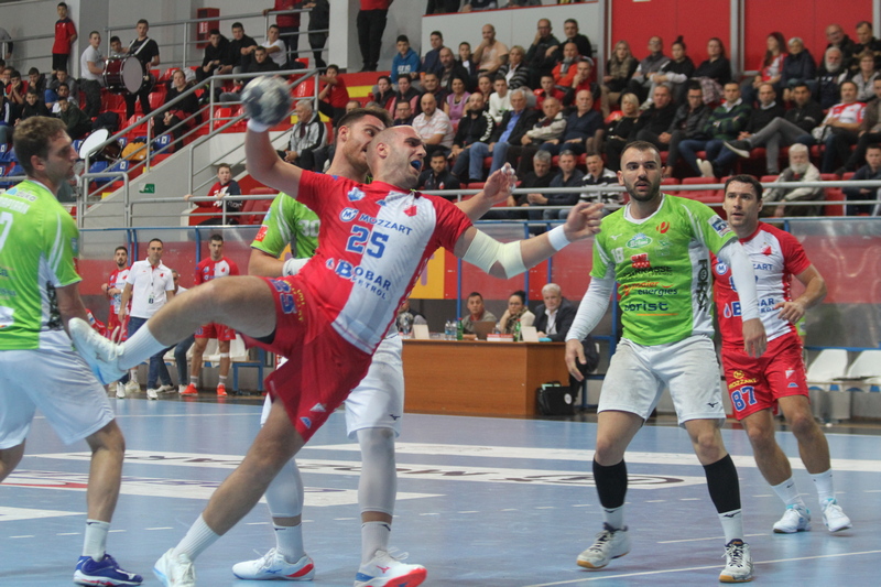 Voša deklasirala Italijane za 3. kolo EHF kupa