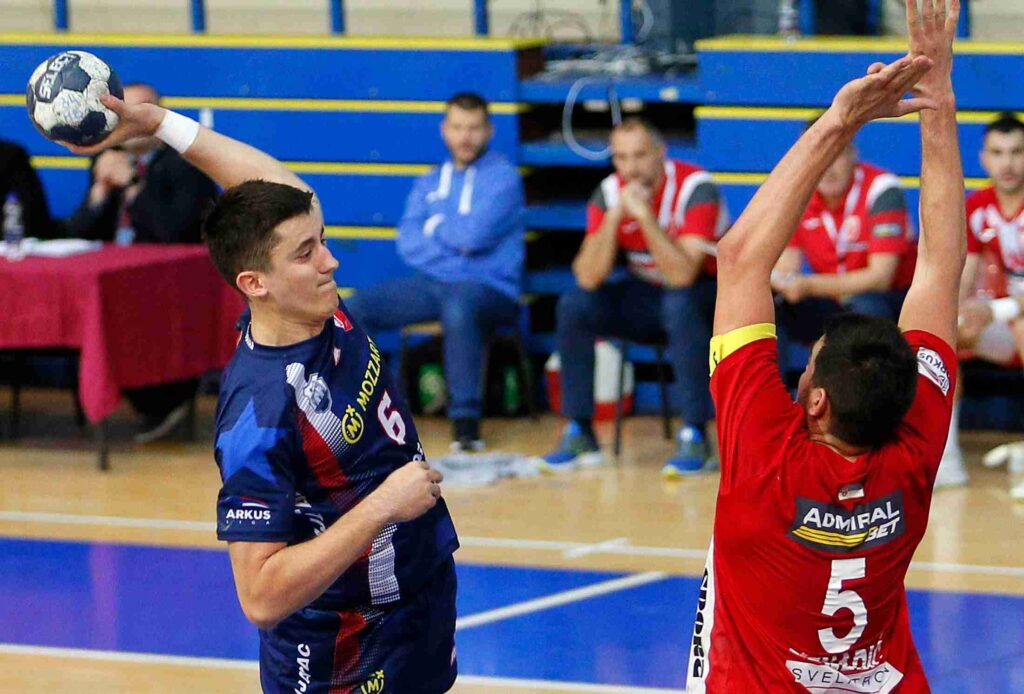 ARKUS: Zvezda – Vojvodina 23:24