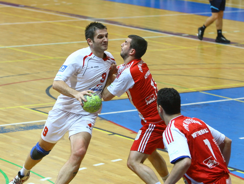 Teško i zasluženo PKB-Vojvodina 28:30 (15:13)
