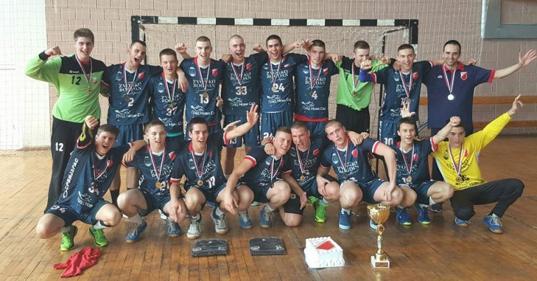 Mlađe kategorije dominantno do trofeja