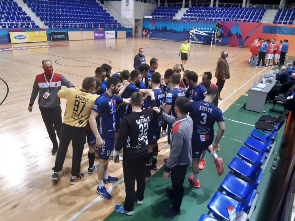 Nastavljen niz; Voša preplivala i Begej