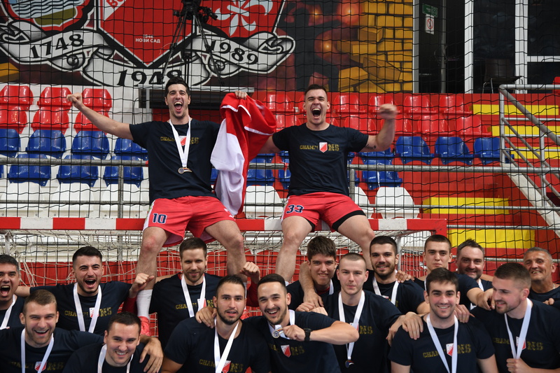 Šampionske konfete za 9 titulu
