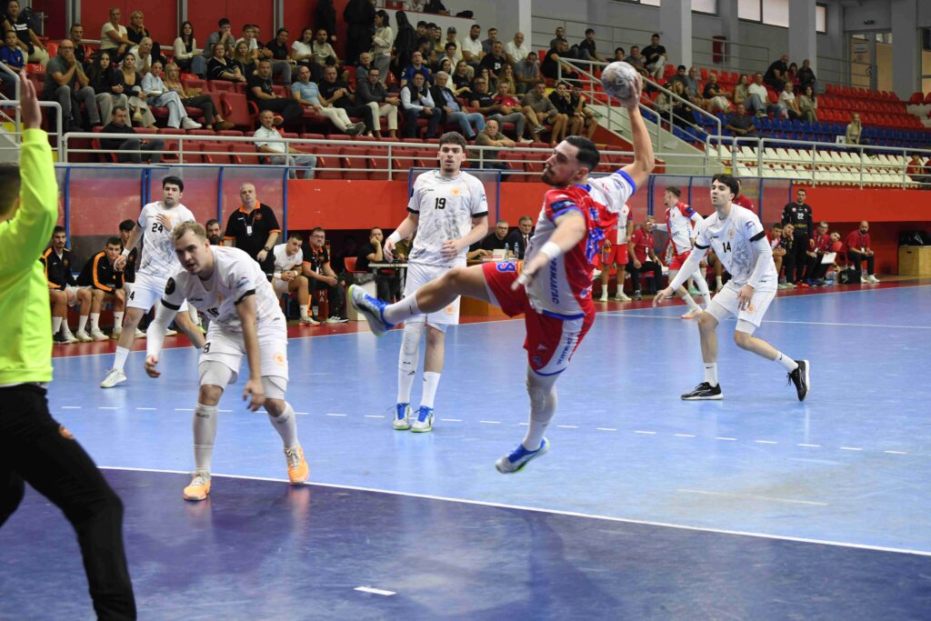ARKUS: Vojvodina – Lavovi 36:25